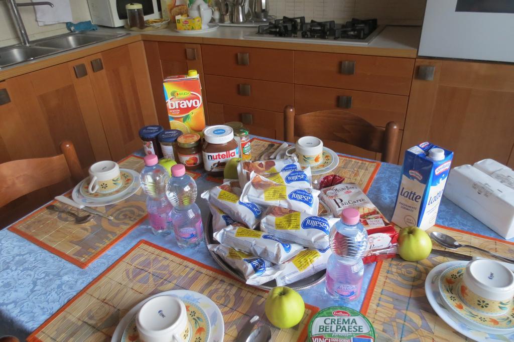 Dolce Vita Bed and Breakfast Verona Esterno foto